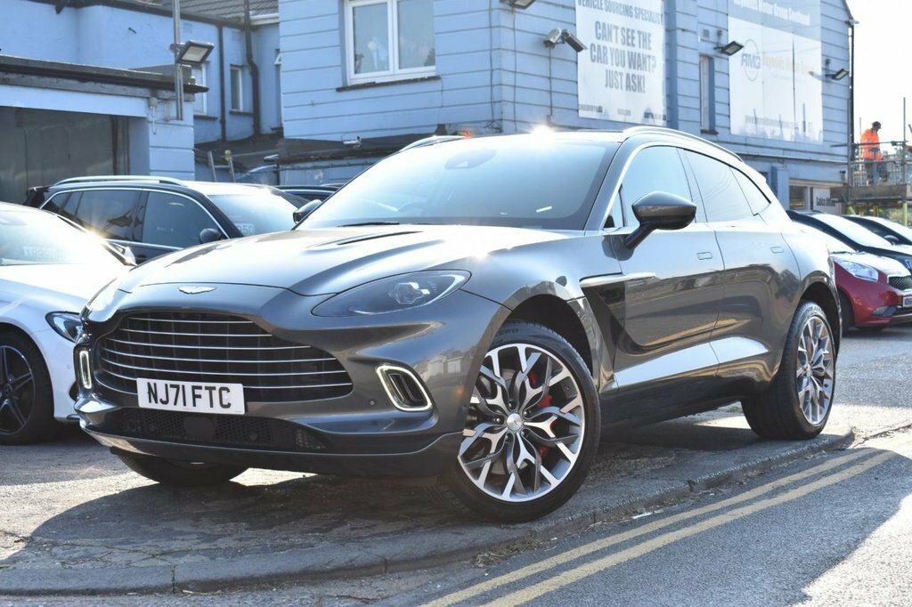 Aston Martin DBX V8 Silver #3