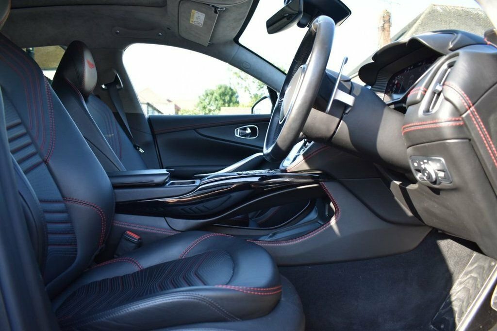 Aston Martin DBX Hatchback Green #40