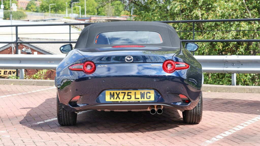 Mazda MX-5 1.5 132 Exclusive-line White #5