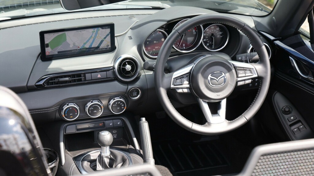 Mazda MX-5 1.5 132 Exclusive-line White #12