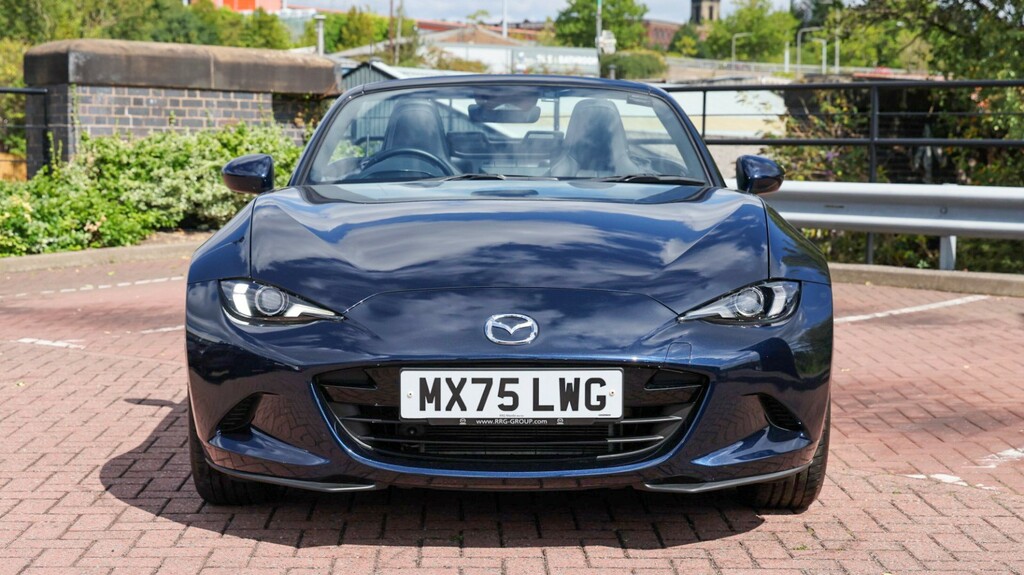 Mazda MX-5 1.5 132 Exclusive-line White #4