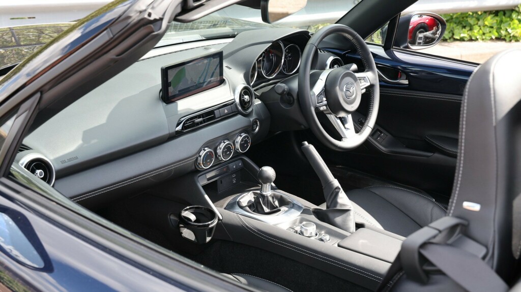 Mazda MX-5 1.5 132 Exclusive-line White #8