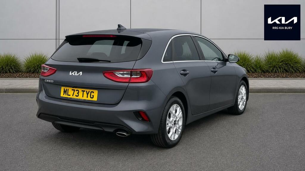 Kia Ceed   #8