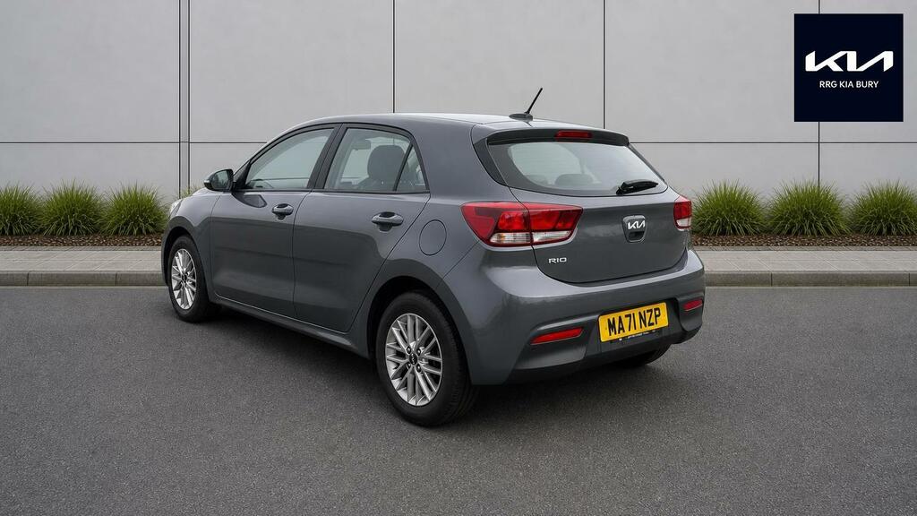 Kia RIO Hatchback Silver #6