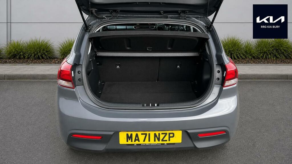 Kia RIO Hatchback Silver #10