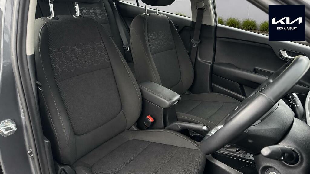 Kia RIO Hatchback Silver #13