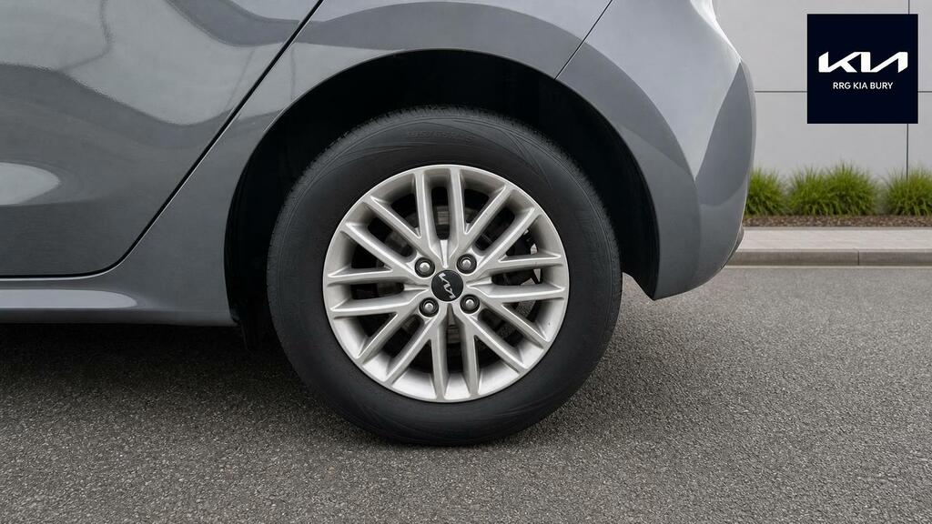 Kia RIO Hatchback Silver #5