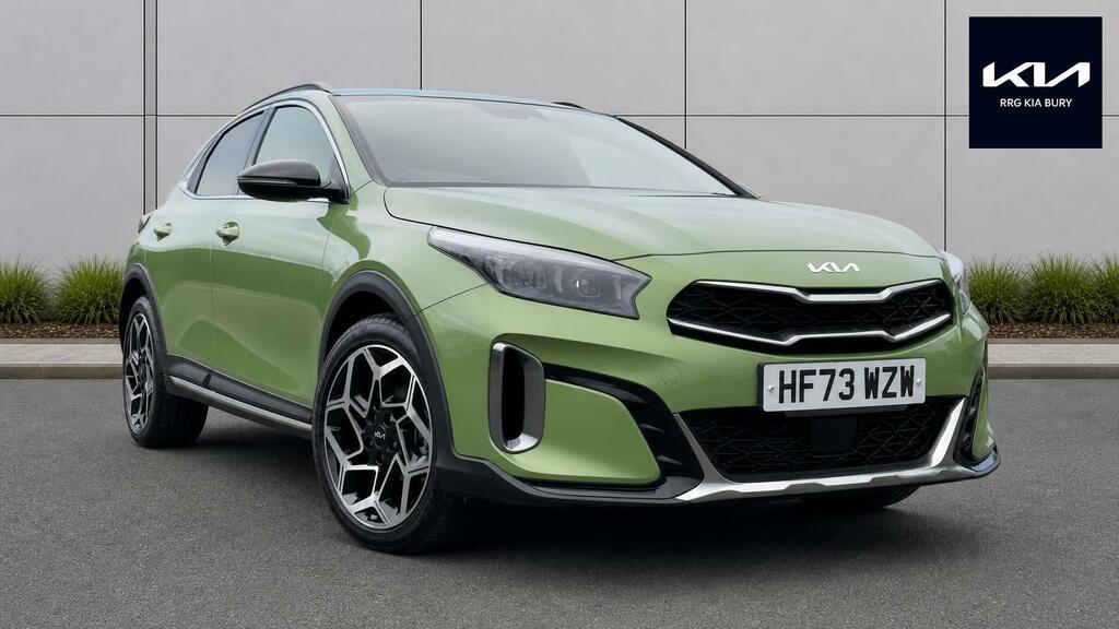 Kia Xceed Hatchback Red #11