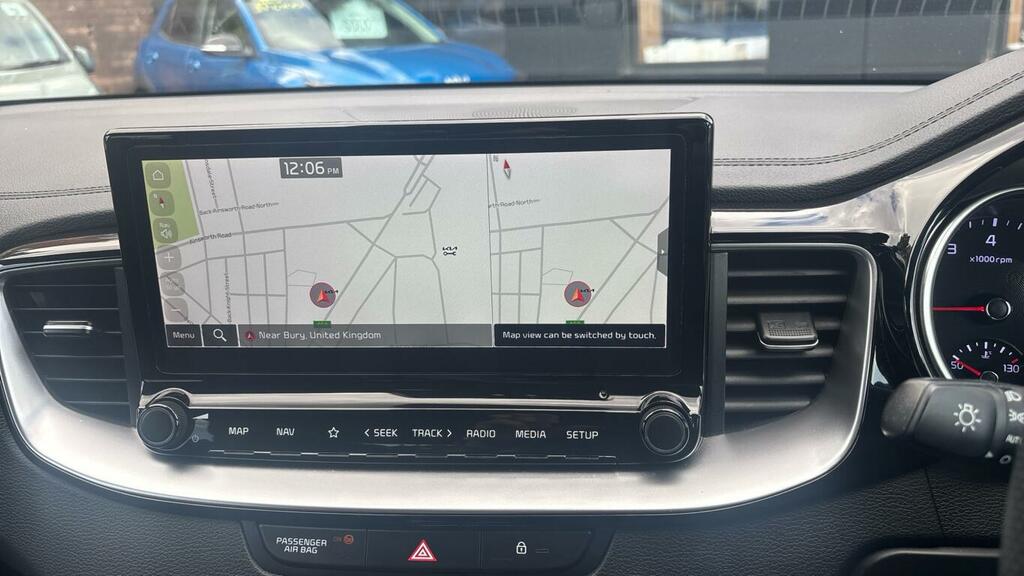 Kia Xceed Hatchback Red #18