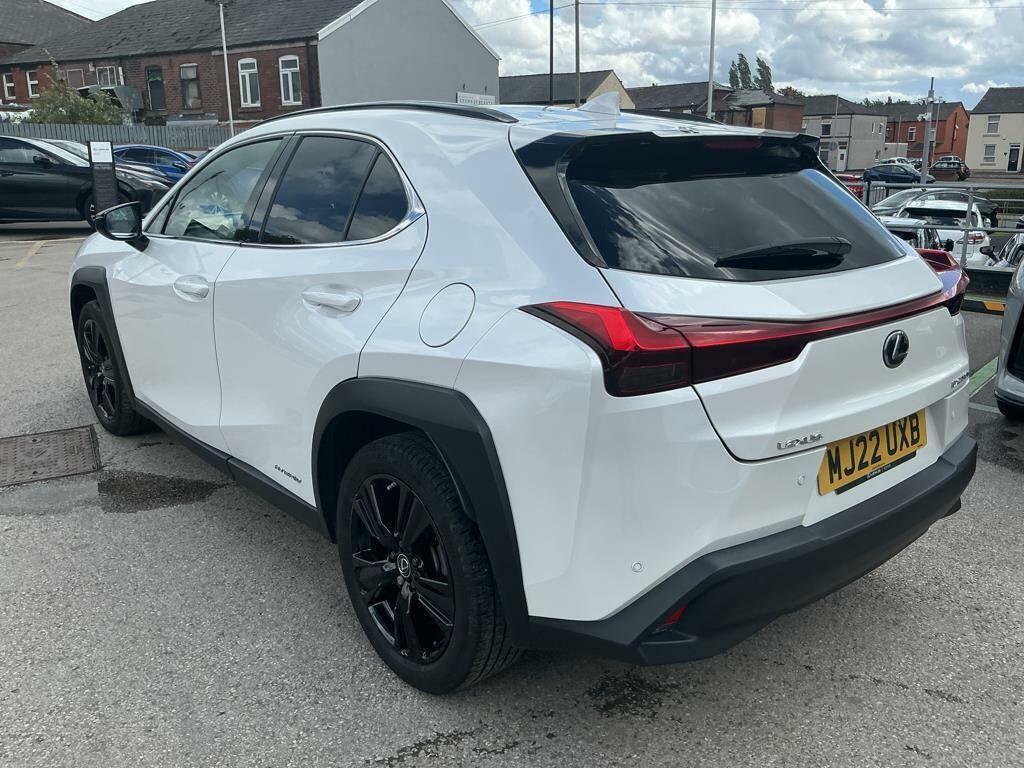 Lexus UX 2.0 250H Premium Sport Edition Suv Hybr White #5