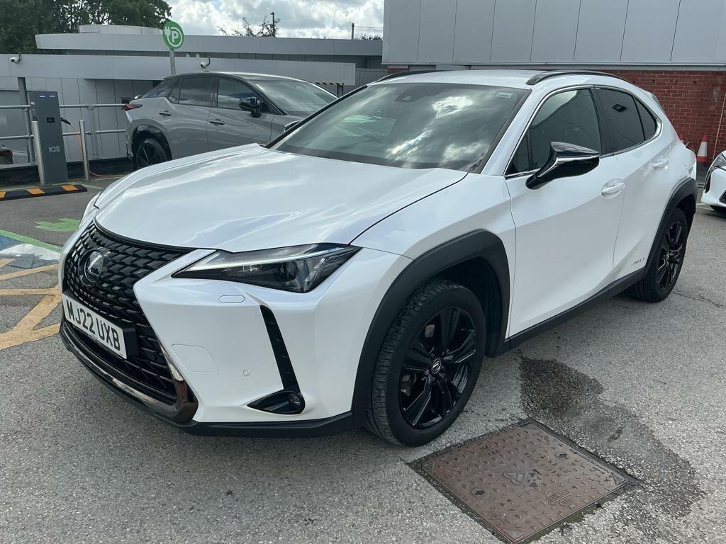 Lexus UX 2.0 250H Premium Sport Edition Suv Hybr White #4