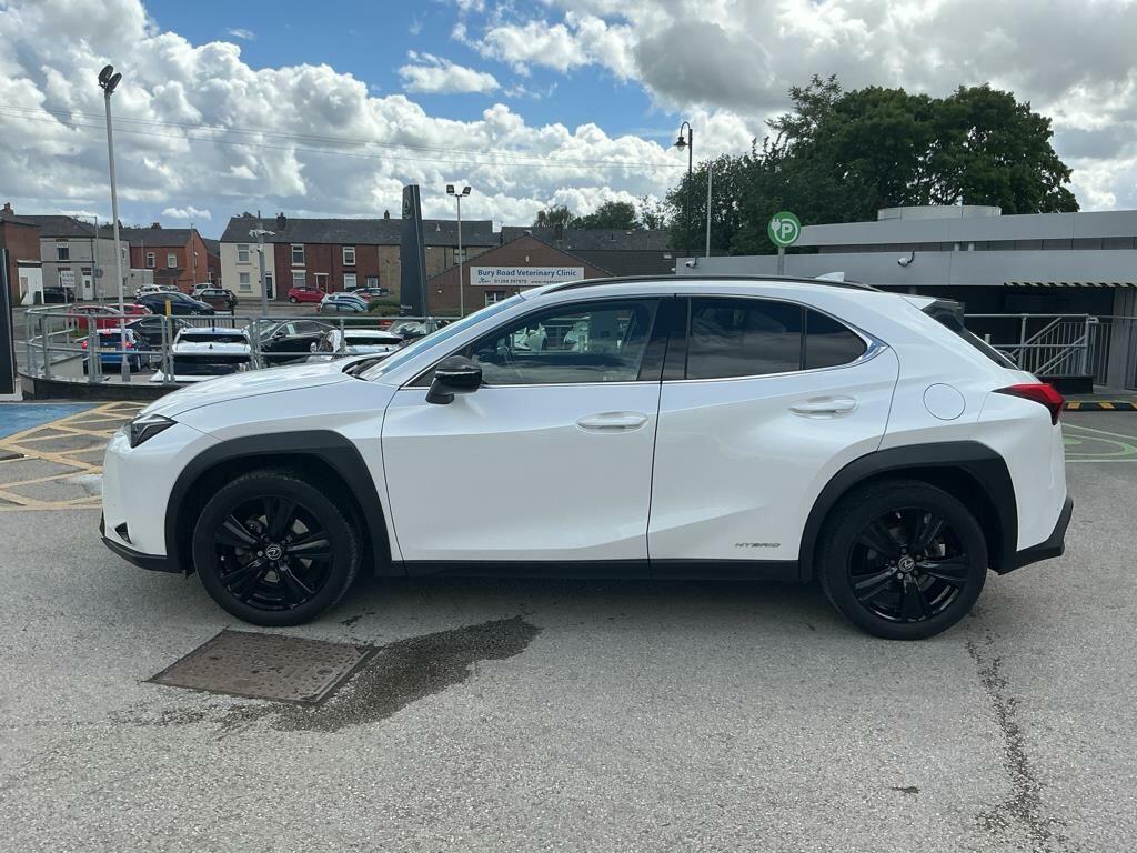 Lexus UX 2.0 250H Premium Sport Edition Suv Hybr White #6