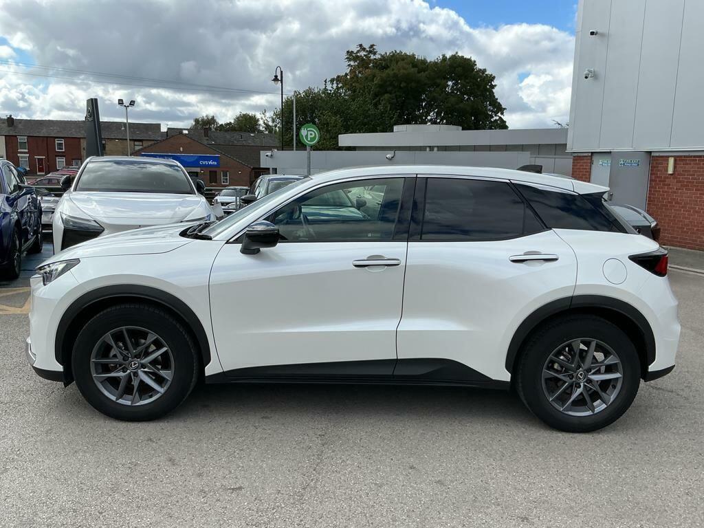 Lexus LBX 1.5 Vvt-ie Premium Suv Hybrid E-cvt Eur White #4