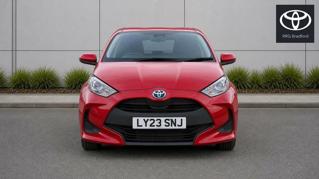 Toyota Yaris 1.5 Vvt-h Icon E-cvt Euro 6 Ss Red #3