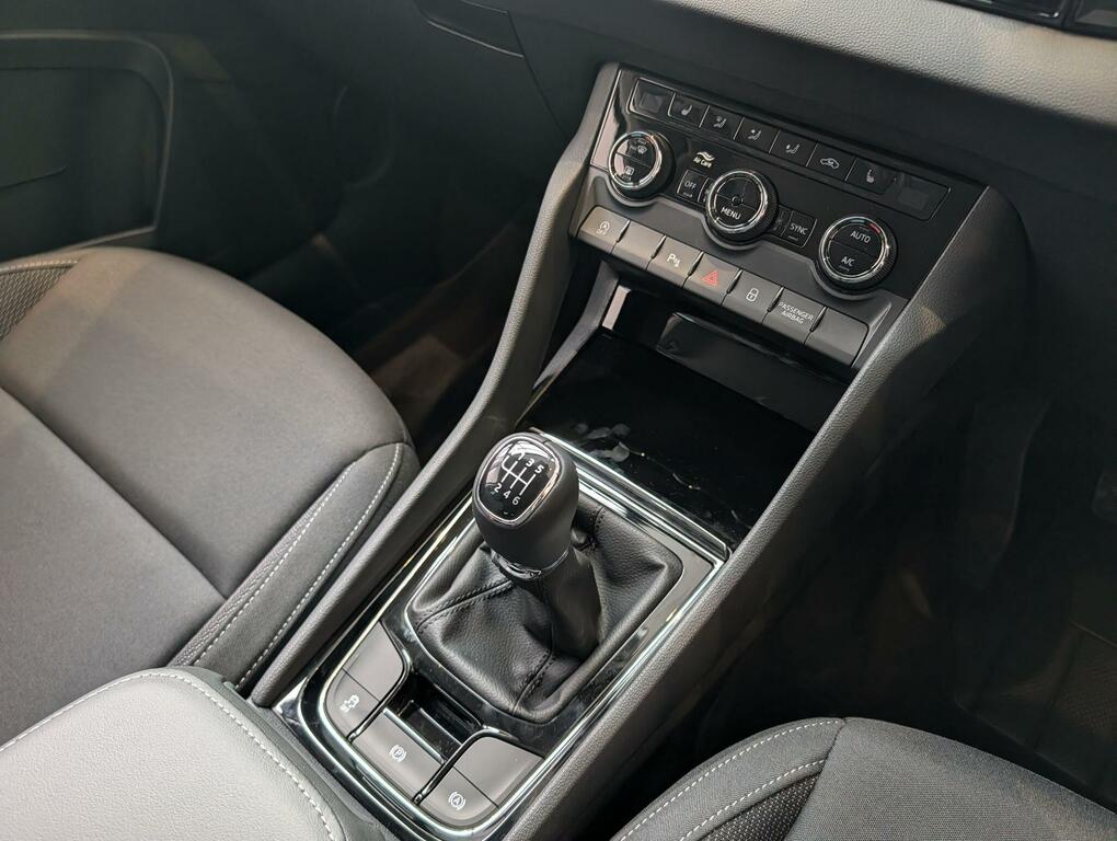 Skoda Karoq 1.5 Tsi Act Se Edition Euro 6 Ss Grey #2