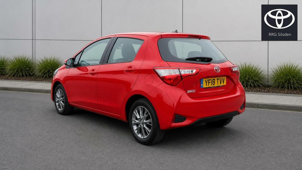 Toyota Yaris 1.5 Vvt-i Icon Euro 6 Red #6