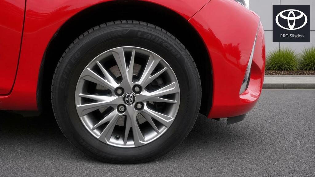 Toyota Yaris 1.5 Vvt-i Icon Euro 6 Red #5