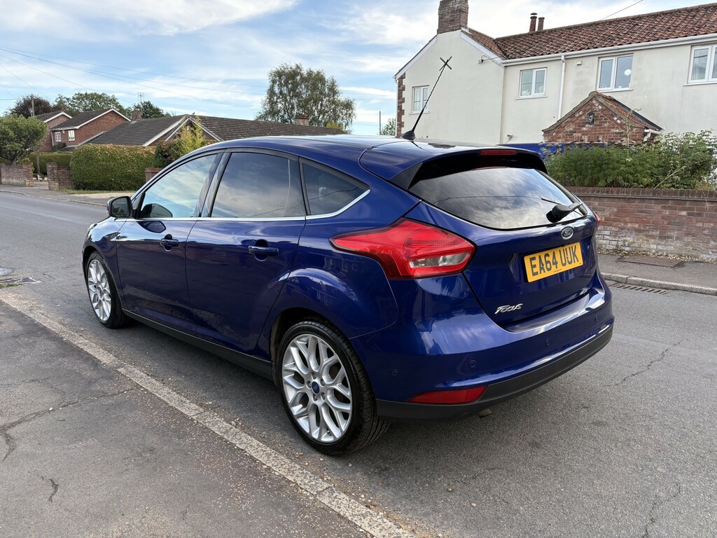 Ford Focus Hatchback 1.5 Tdci Titanium X 2014 EA64UUK Blue #4