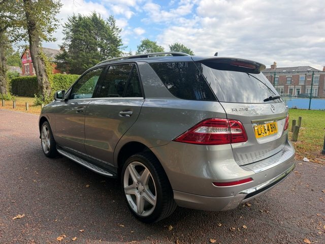 Mercedes-Benz M Class 2014 2.1 Ml250 Bluetec Amg Line Suv G-t Silver #5