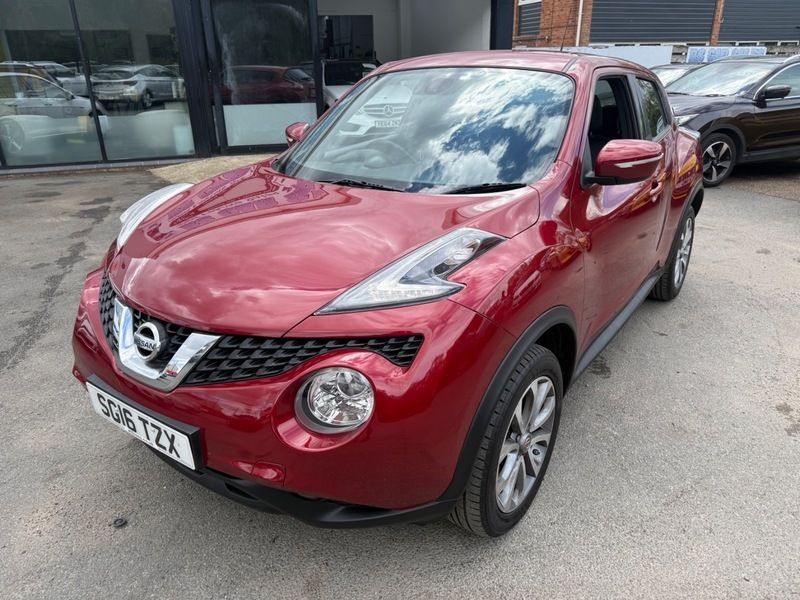 Nissan Juke Tekna Dig-t Red