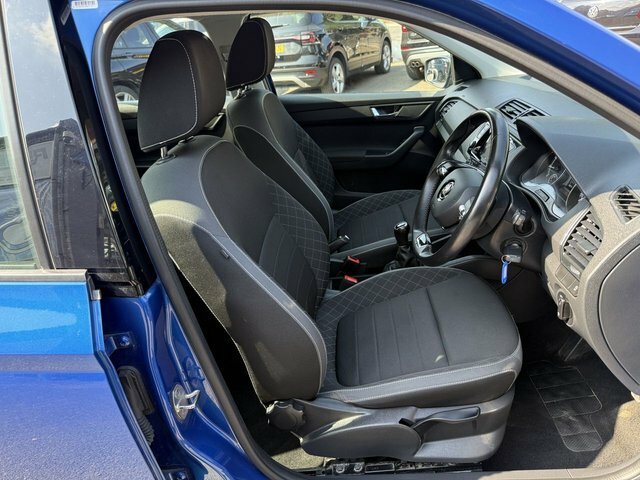 Skoda Fabia 1.0 Tsi Colour Edition Blue #11