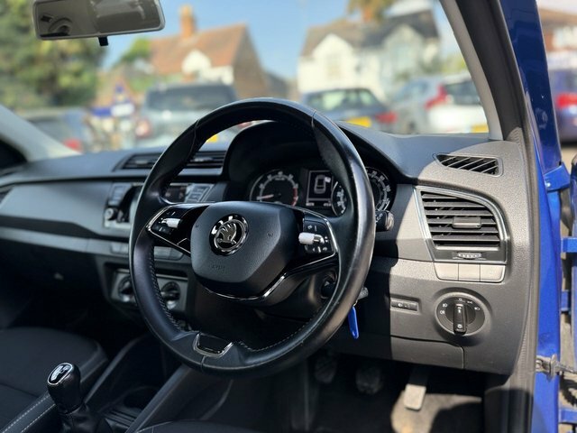 Skoda Fabia 1.0 Tsi Colour Edition Blue #37