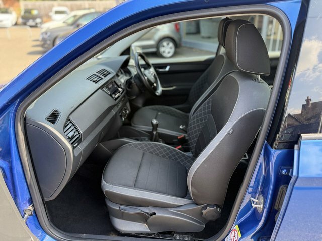 Skoda Fabia 1.0 Tsi Colour Edition Blue #12