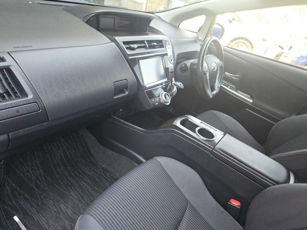 Toyota Prius+ Excel Plus Black #13