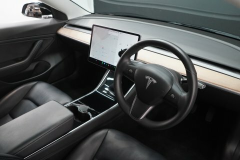 Tesla Model 3 Standard Range Plus LG70WHK