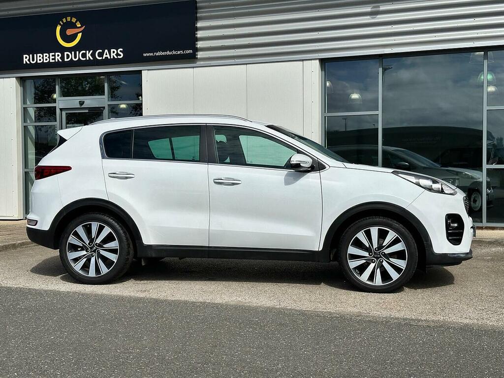 Kia Sportage 1.7 Crdi 3 Euro 6 Ss White #3