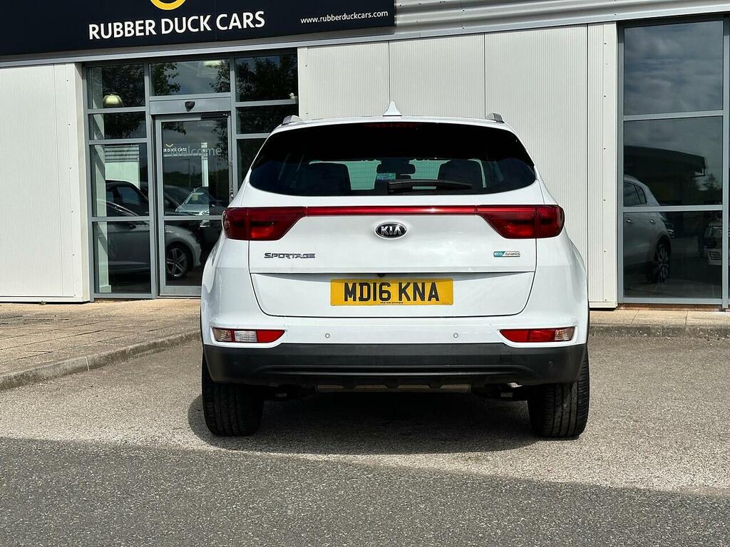 Kia Sportage 1.7 Crdi 3 Euro 6 Ss White #6