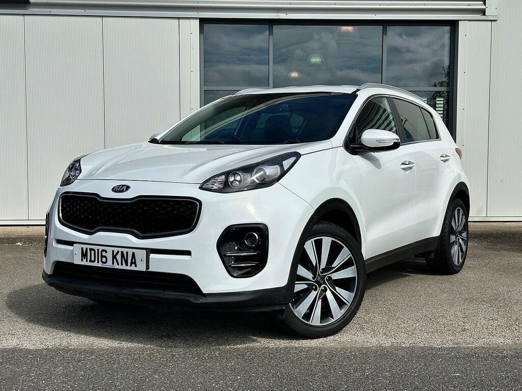 Kia Sportage 1.7 Crdi 3 Euro 6 Ss White #5