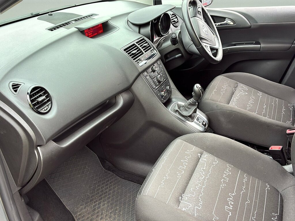 Vauxhall Meriva Se Red #8