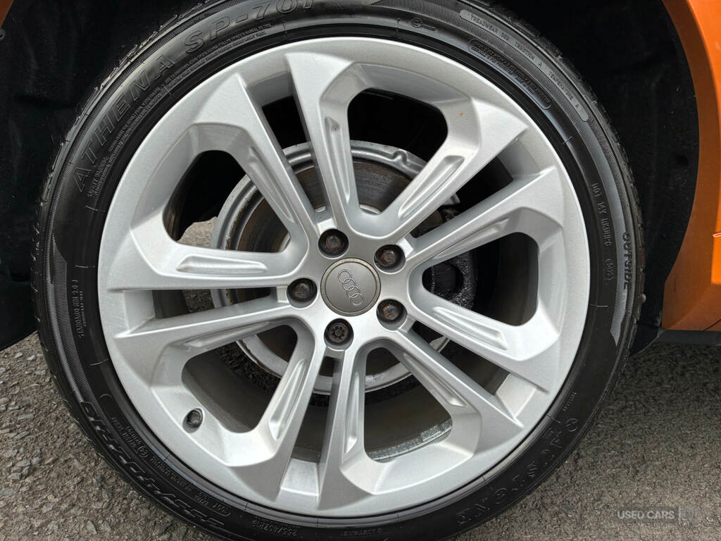 Audi Q3 Black #5