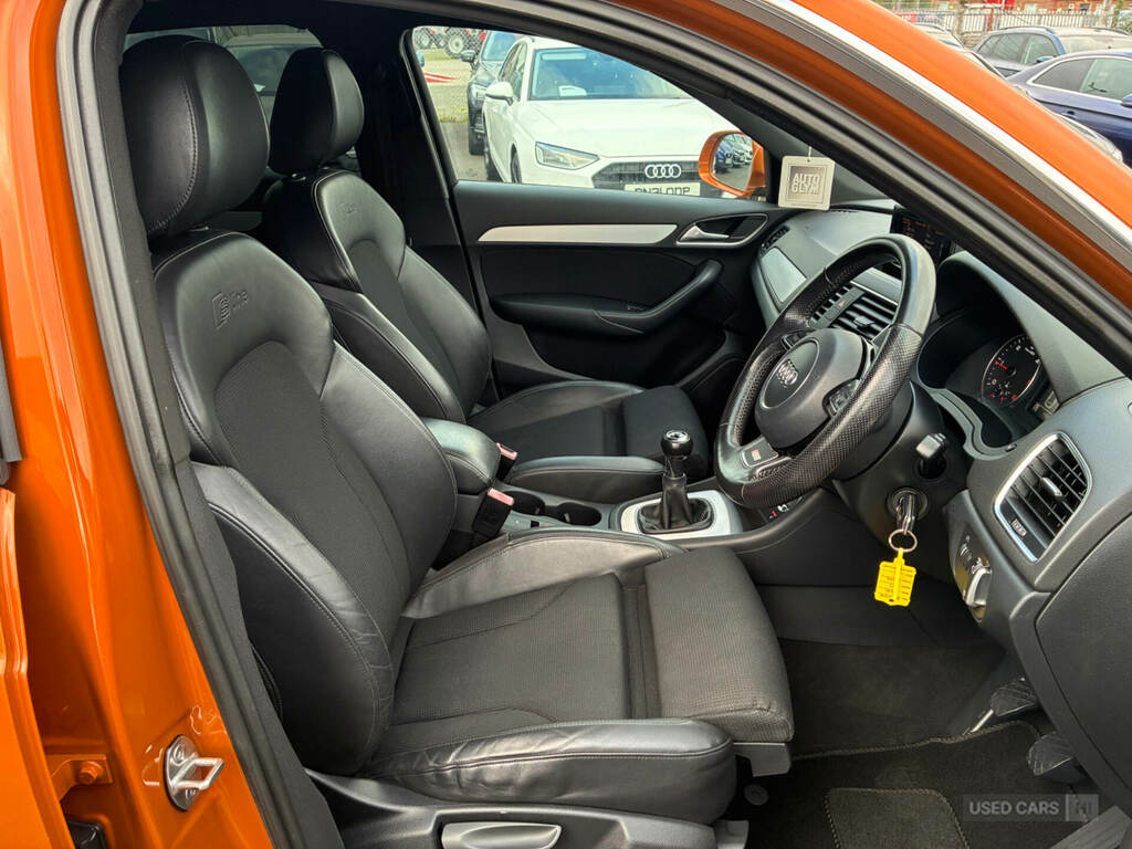 Audi Q3 Black #6