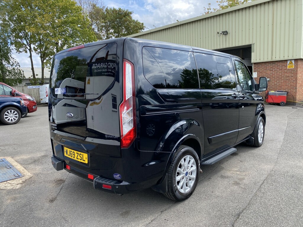 Ford Tourneo Custom Minibus 2.0 310 Ecoblue Titanium 201969 Black #3