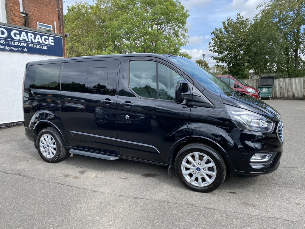 Ford Tourneo Custom Minibus 2.0 310 Ecoblue Titanium 201969 Black #2