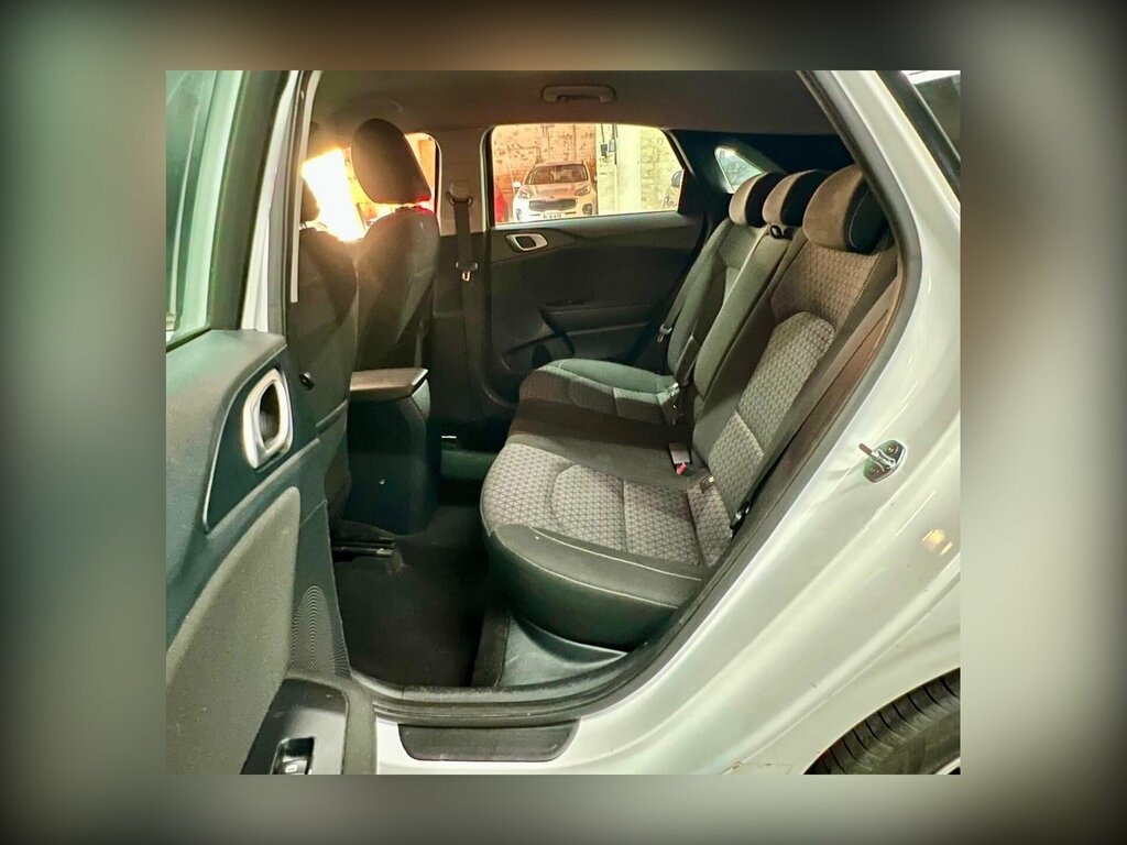 Kia Ceed Blue #18