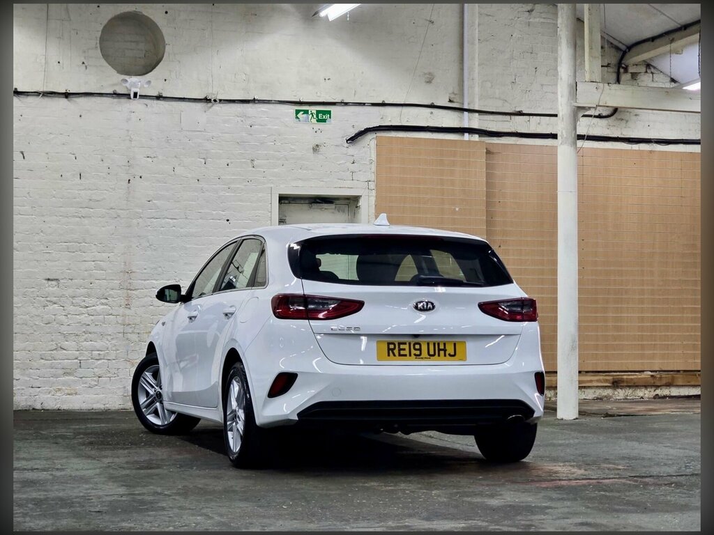 Kia Ceed Blue #11