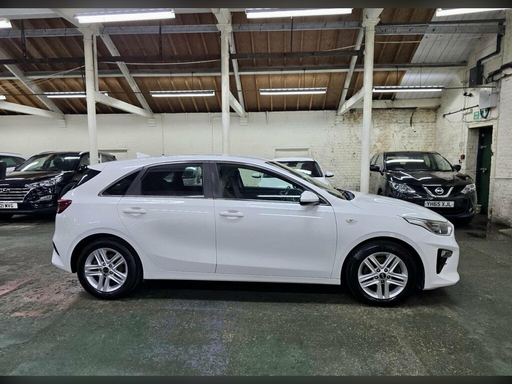 Kia Ceed Blue #9