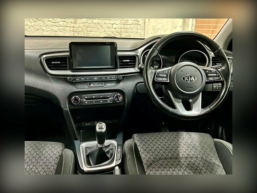 Kia Ceed Blue #13