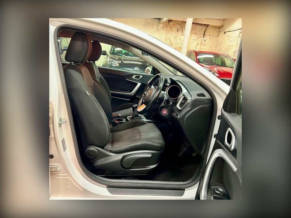 Kia Ceed Blue #15