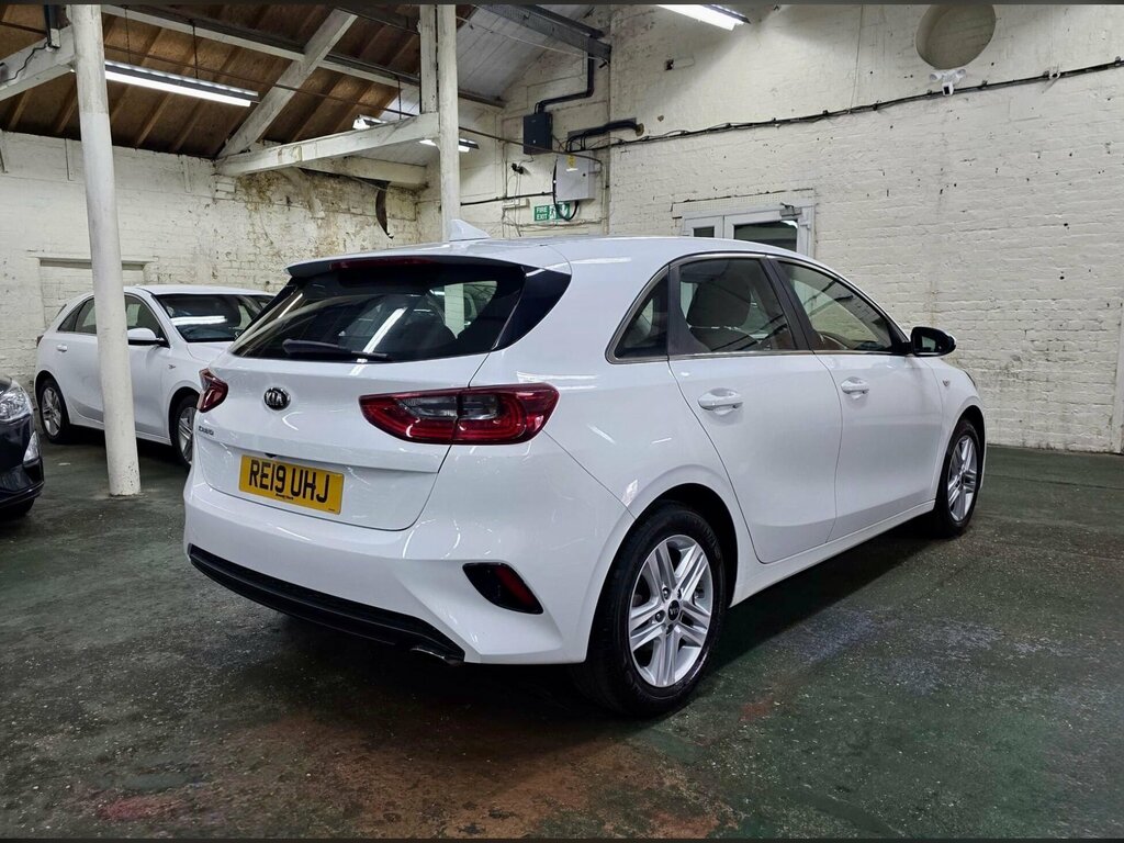 Kia Ceed Blue #10