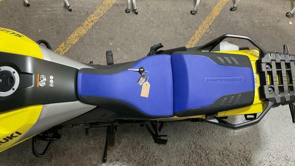 Suzuki Adventure 1050 De Euro 5 202323 FV23GWX Yellow #3