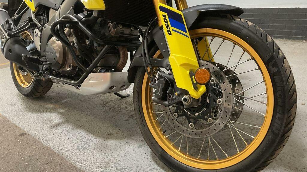 Suzuki Adventure 1050 De Euro 5 202323 FV23GWX Yellow #5