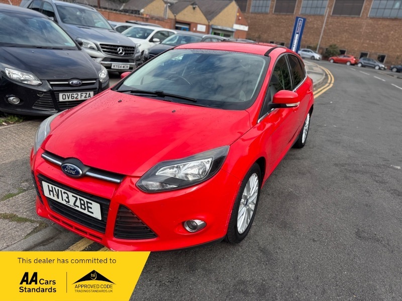 Ford Focus 1.6 Zetec Powershift Euro HV13ZBE Red