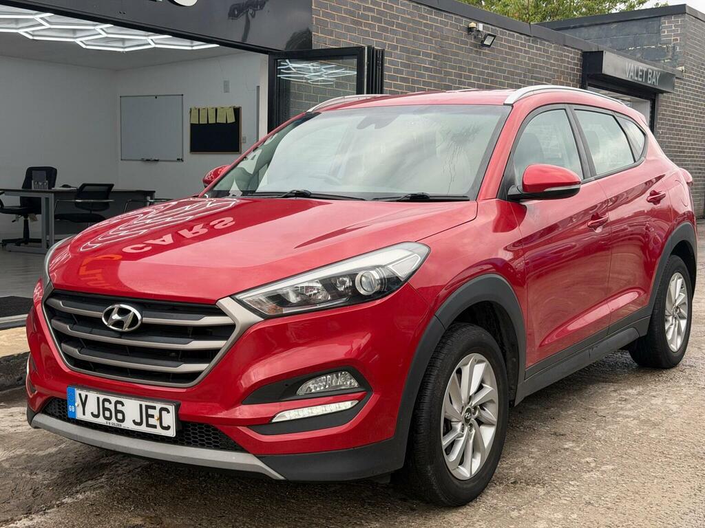 Hyundai Tucson 1.7 Crdi Blue Drive Se Nav Euro 6 Ss Red