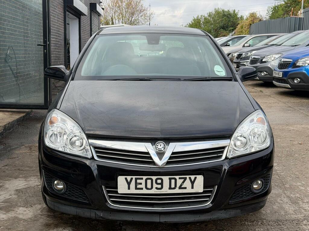 Vauxhall Astra 1.8I 16V Design Black #2