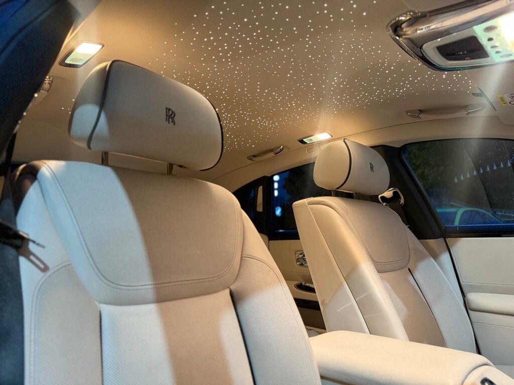Rolls-Royce Ghost Silver Badge Silver #2