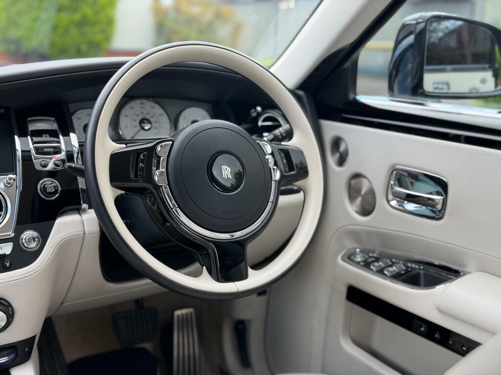 Rolls-Royce Ghost Silver Badge Silver #8